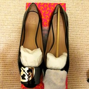 Tory Burch Toe Logo Flat